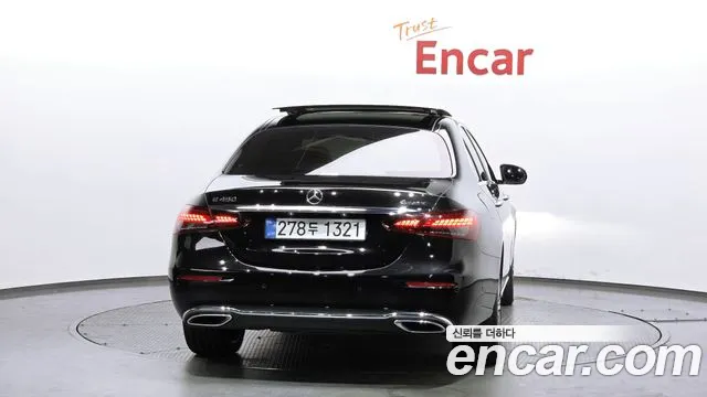 Mercedes-Benz E-Class 2021 — фото 4