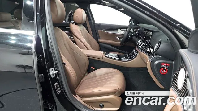 Mercedes-Benz E-Class 2021 — фото 10
