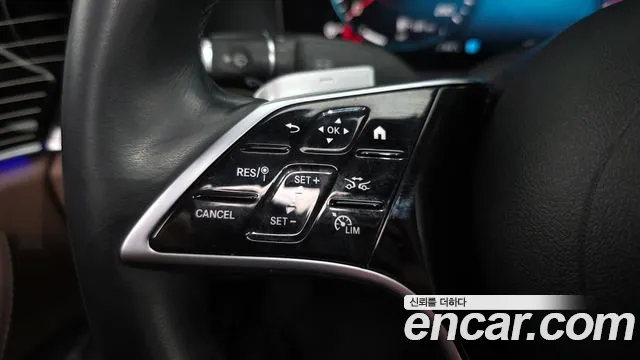 Mercedes-Benz E-Class 2021 — фото 18