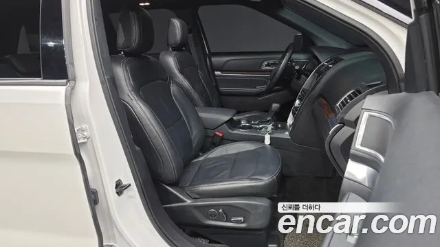 Ford Explorer 2018 — фото 11