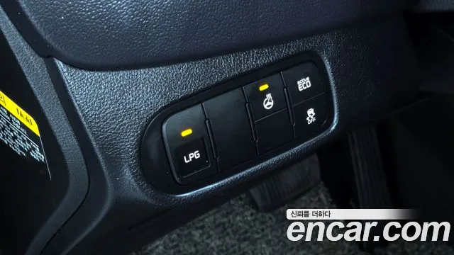 Kia Carens 2014 — фото 14