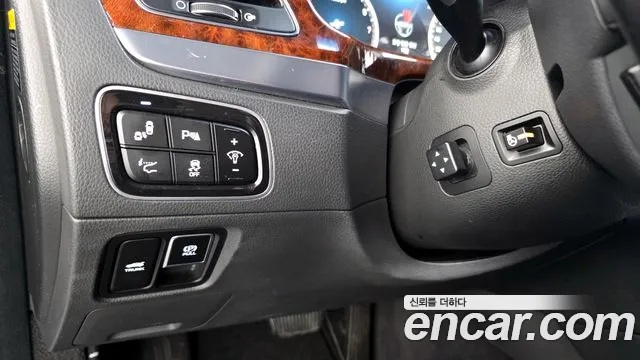 Hyundai Equus 2014 — фото 13
