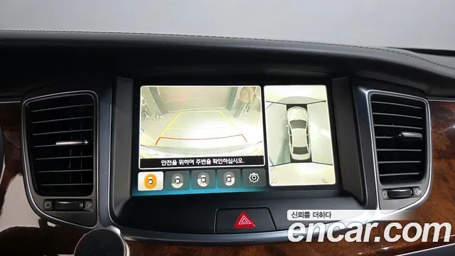 Hyundai Equus 2014 — фото 17
