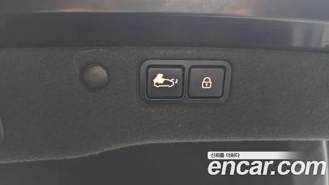 Hyundai Equus 2014 — фото 20