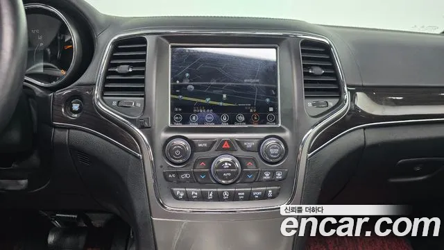 Jeep Cherokee 2018 — фото 15