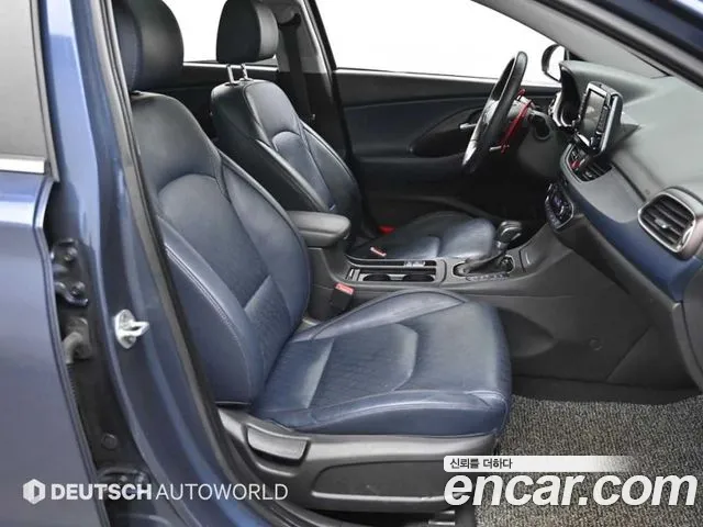 Hyundai i30 2017 — фото 10