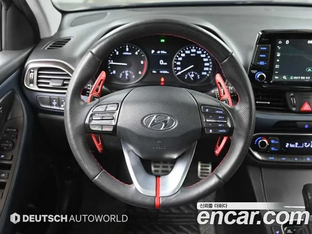 Hyundai i30 2017 — фото 13