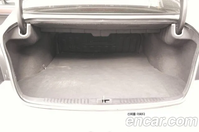 Hyundai Genesis 2012 — фото 10