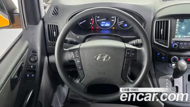 Hyundai Starex 2019 — фото 19