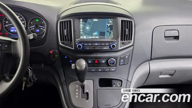 Hyundai Starex 2019 — фото 20
