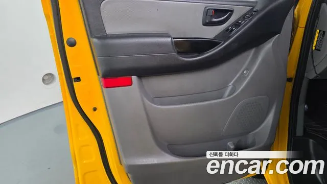 Hyundai Starex 2019 — фото 14