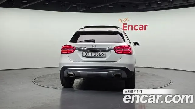 Mercedes-Benz GLA-Class 2015 — фото 4