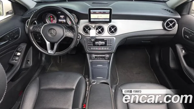 Mercedes-Benz GLA-Class 2015 — фото 7