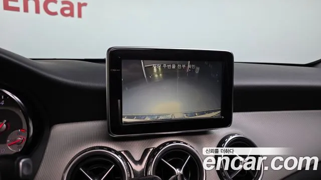 Mercedes-Benz GLA-Class 2015 — фото 15