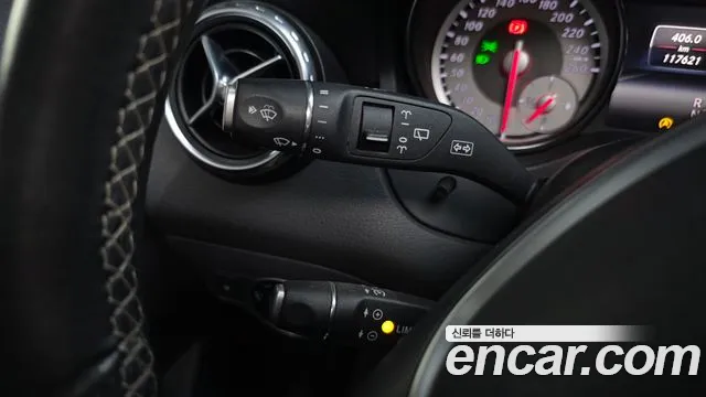 Mercedes-Benz GLA-Class 2015 — фото 18