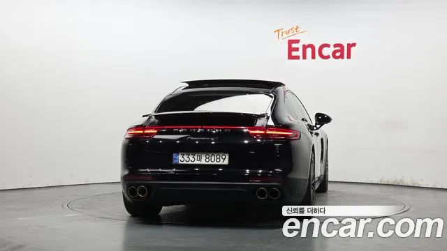 Porsche Panamera 2018 — фото 4