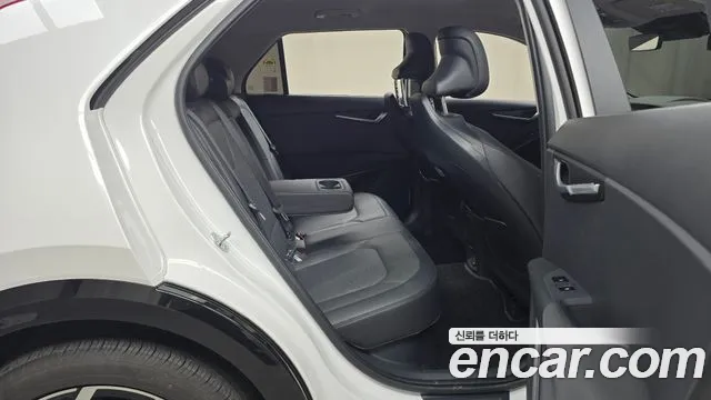 Kia Niro 2025 — фото 18