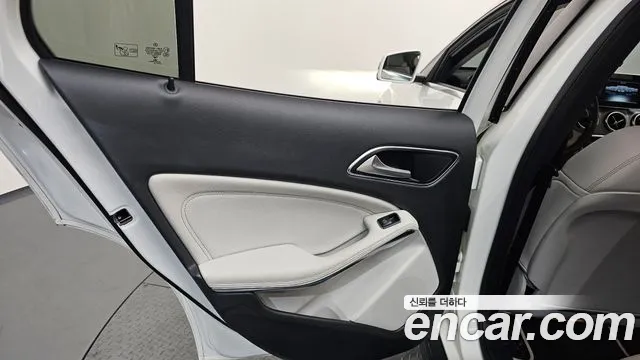 Mercedes-Benz GLA-Class 2019 — фото 15