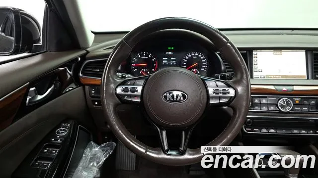 Kia K7 2017 — фото 13