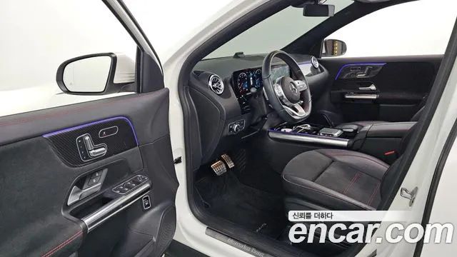 Mercedes-Benz GLA-Class 2021 — фото 13