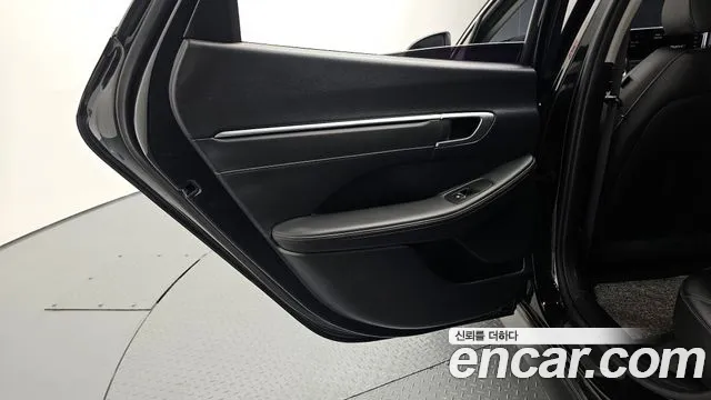 Hyundai Sonata 2022 — фото 15