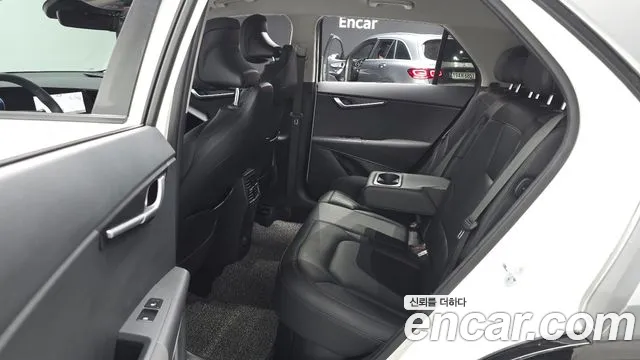 Kia Niro 2022 — фото 12