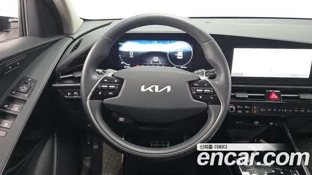 Kia Niro 2022 — фото 13
