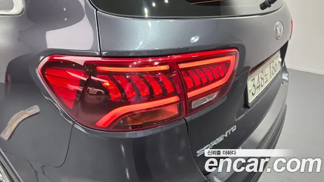 Kia Sorento 2019 — фото 9