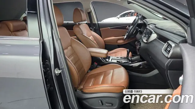 Kia Sorento 2019 — фото 16