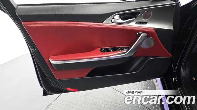 Kia Stinger 2019 — фото 14