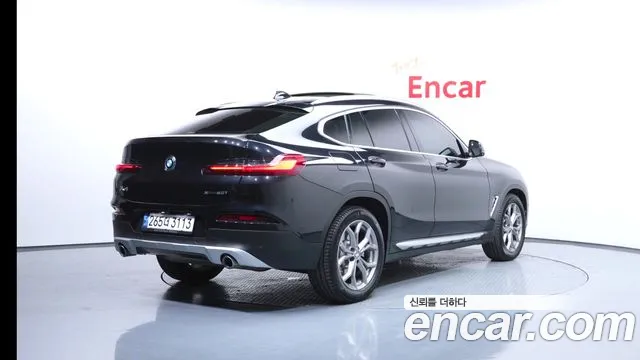 BMW X4 2021 — фото 2