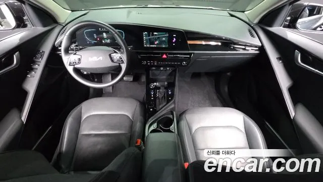 Kia Niro 2022 — фото 10