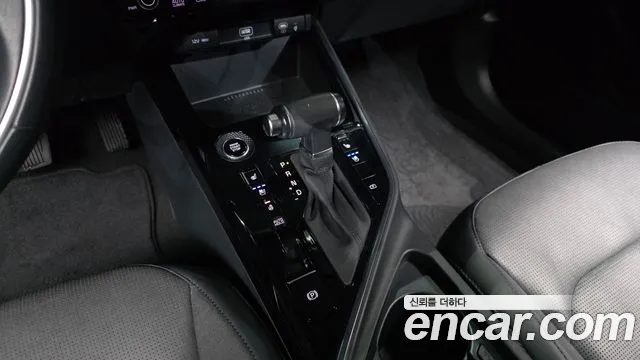 Kia Niro 2022 — фото 12