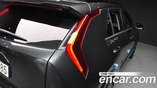Kia Niro 2022 — фото 9