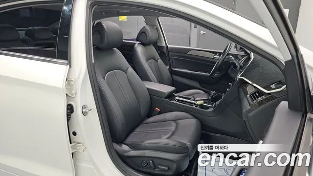Hyundai Sonata 2015 — фото 12