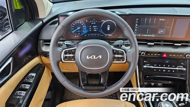 Kia Canival 2023 — фото 13