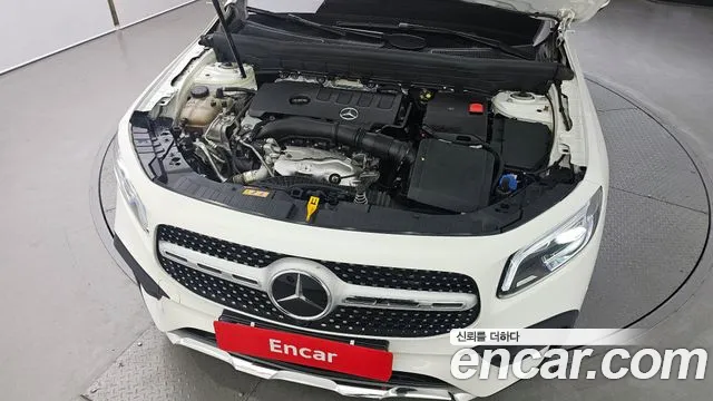 Mercedes-Benz GLB-Class 2022 — фото 6