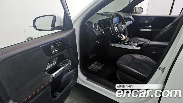 Mercedes-Benz GLB-Class 2022 — фото 13
