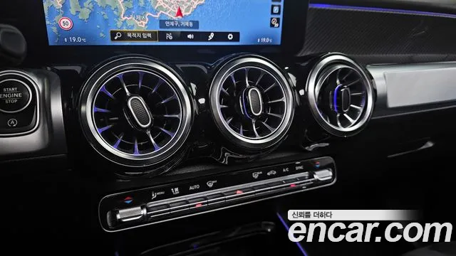 Mercedes-Benz GLB-Class 2022 — фото 19