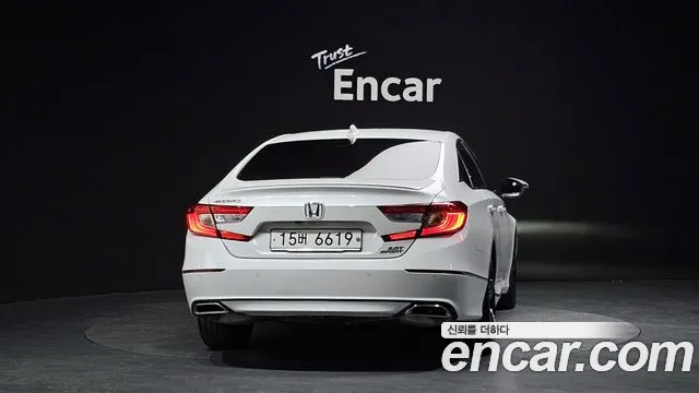 Honda Accord 2018 — фото 4