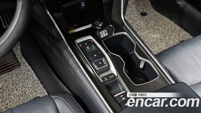 Honda Accord 2018 — фото 9