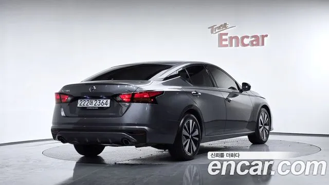 Nissan Altima 2019 — фото 2