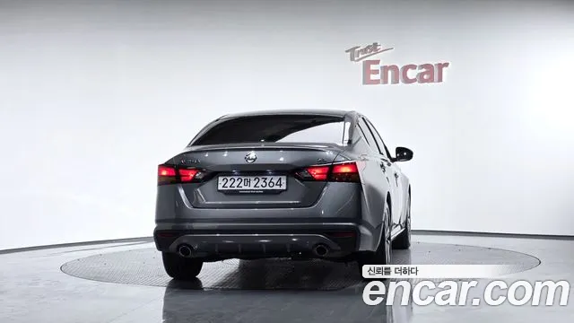 Nissan Altima 2019 — фото 4