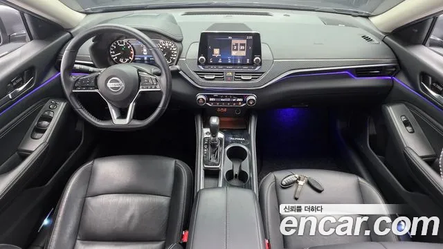 Nissan Altima 2019 — фото 10