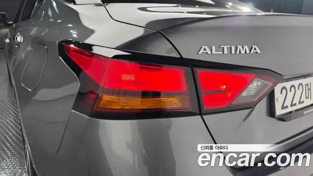 Nissan Altima 2019 — фото 9