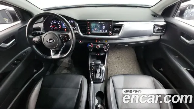 Kia Stonic 2019 — фото 10