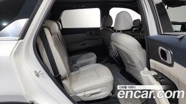 Kia Sorento 2023 — фото 15