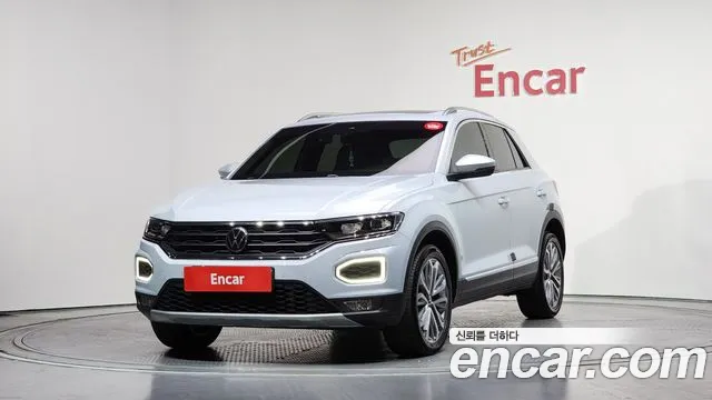 Volkswagen T-Roc 2021 — фото 1