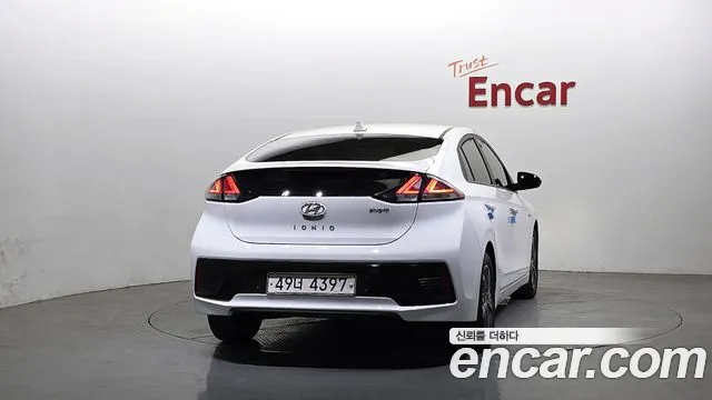 Hyundai Ioniq 2020 — фото 4