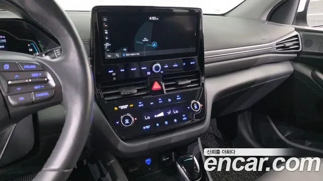 Hyundai Ioniq 2020 — фото 17